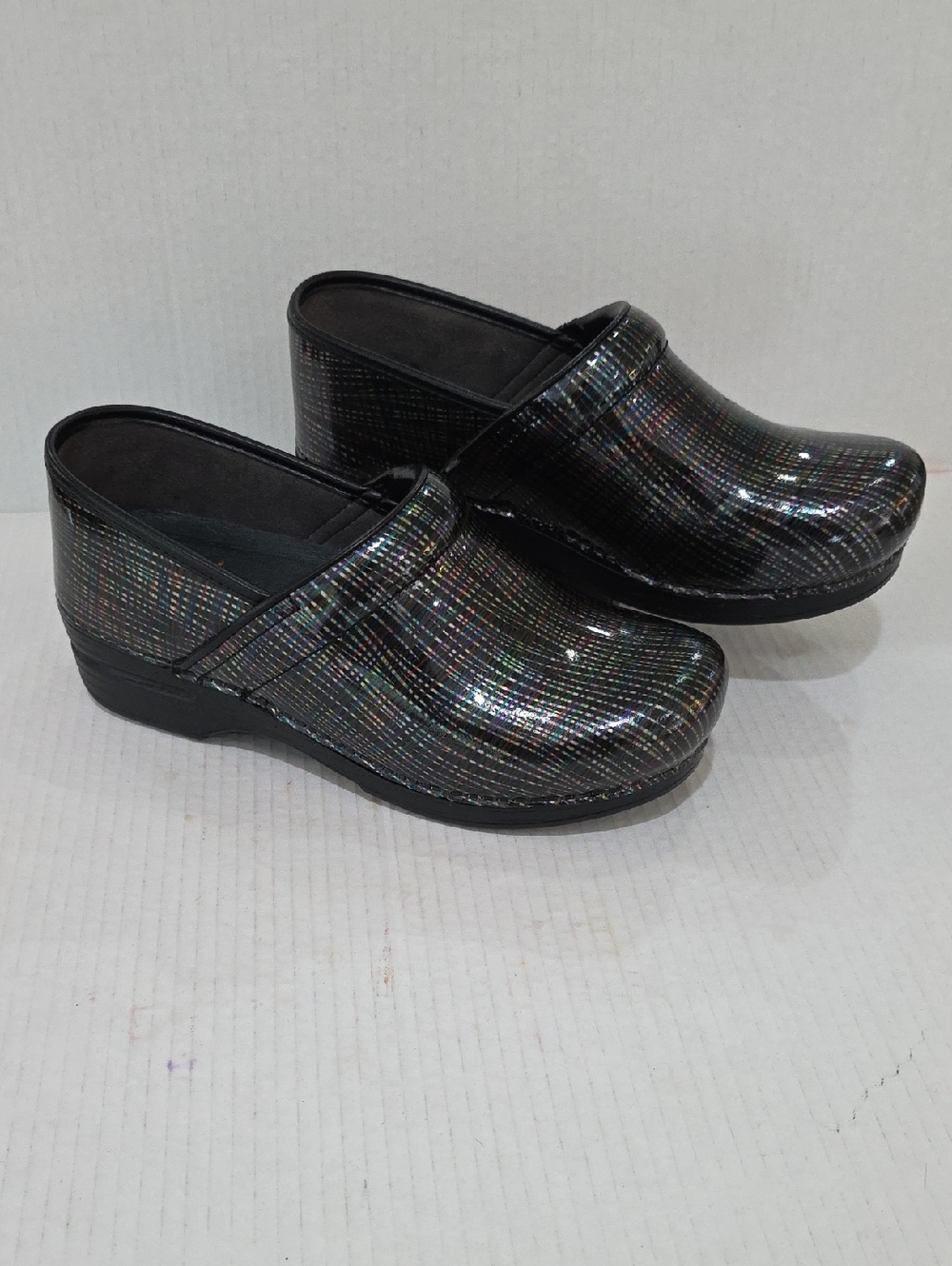 Dansko XP Women's Black Iridescent Holographic Clogs Size 9 Euro 40